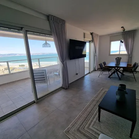 Beachfront Gallery Acre Exterior photo